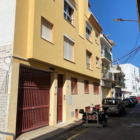 Torremolinos Centro - Beautiful , Newly Renovated 2 Bedroom Apartment 외부 사진
