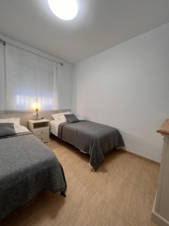 Torremolinos Centro - Beautiful , Newly Renovated 2 Bedroom Apartment 외부 사진