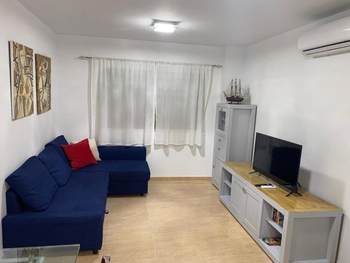 Torremolinos Centro - Beautiful , Newly Renovated 2 Bedroom Apartment 외부 사진